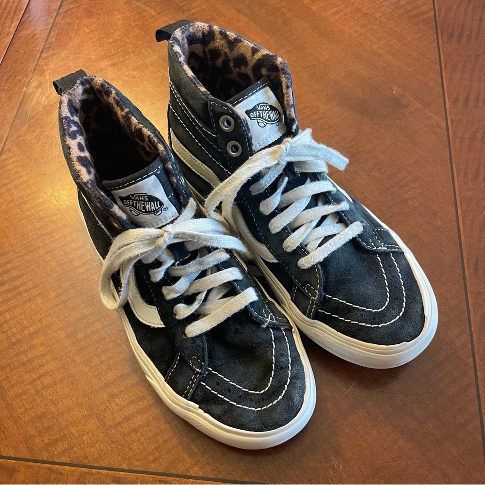 VANS SK8-Hi Womens Shoes